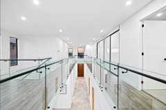 5-Arkose-Rd-Box-Hill-ff-hall-front